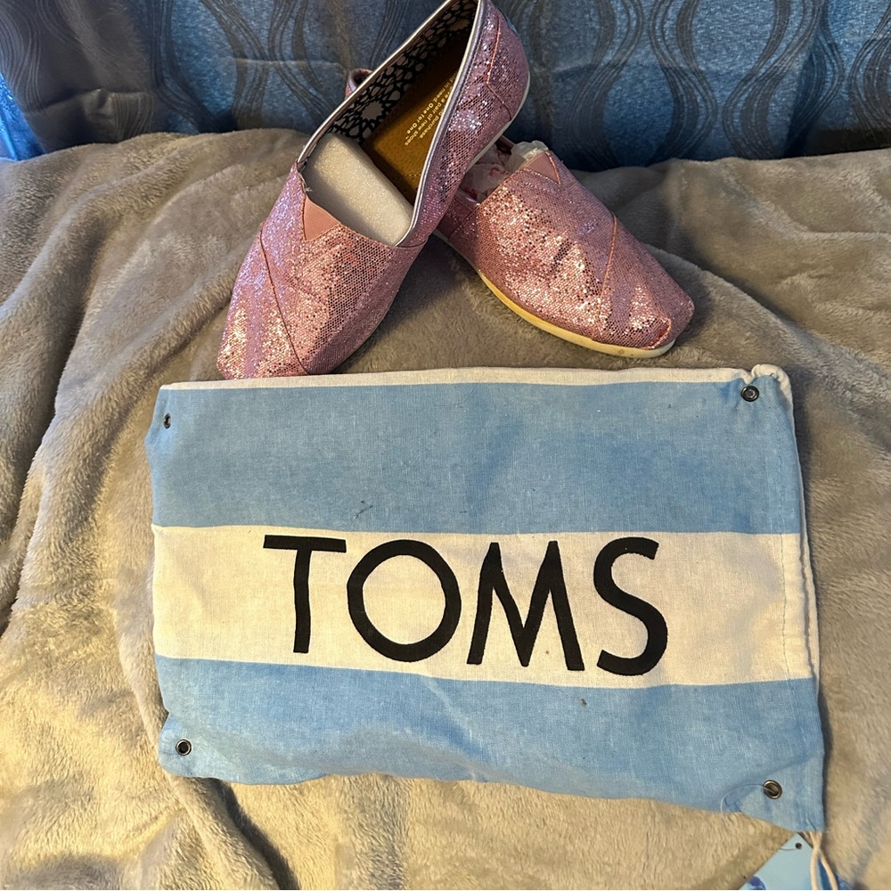 Brand New pink bling Tom’s